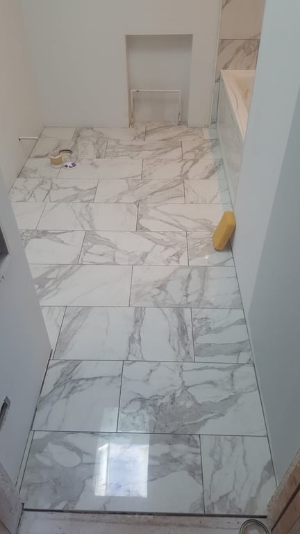 Marble Tub Surround And Floor With Pocket 2
